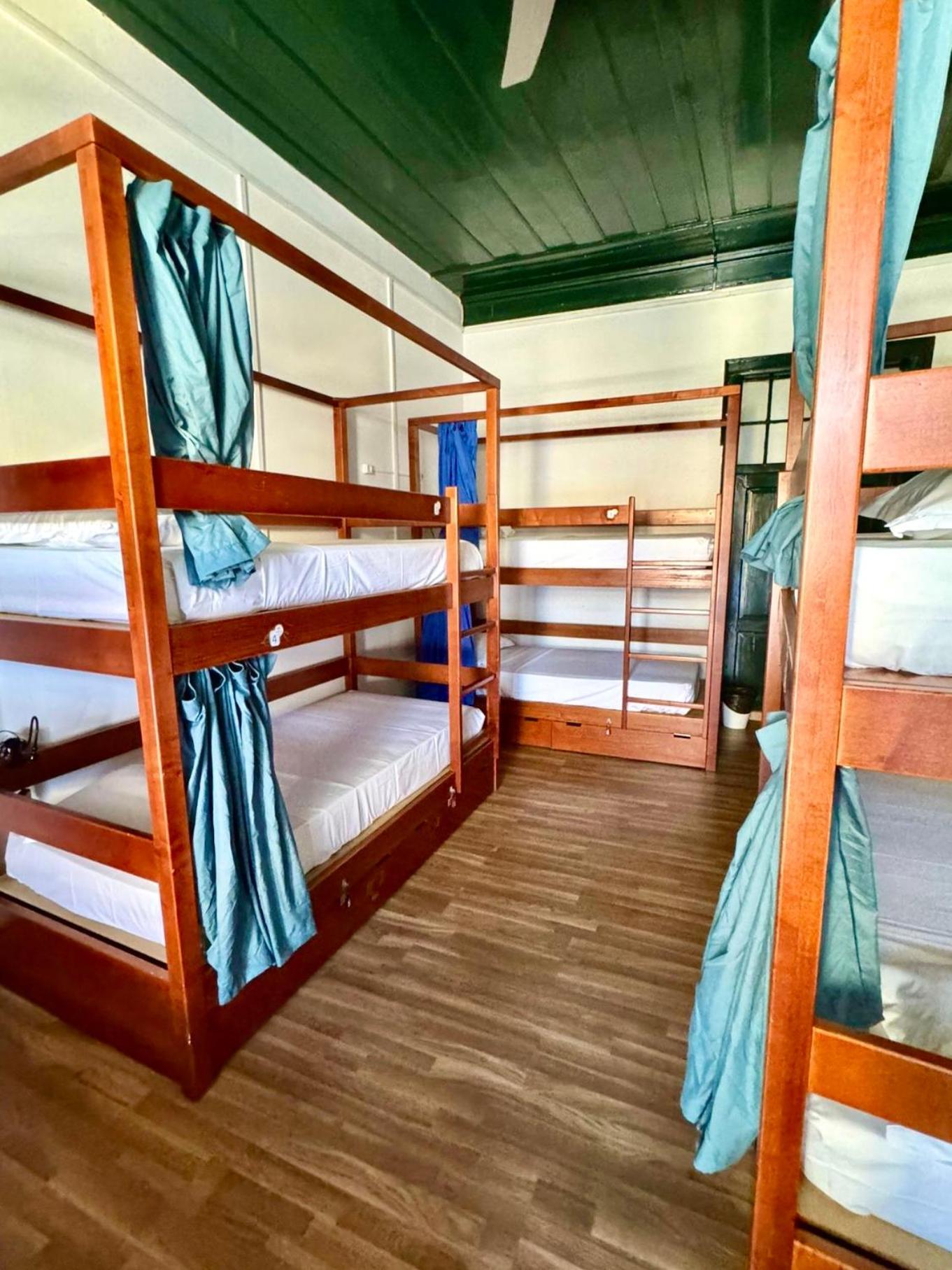 Algarve Hostel ฟารู ภายนอก รูปภาพ