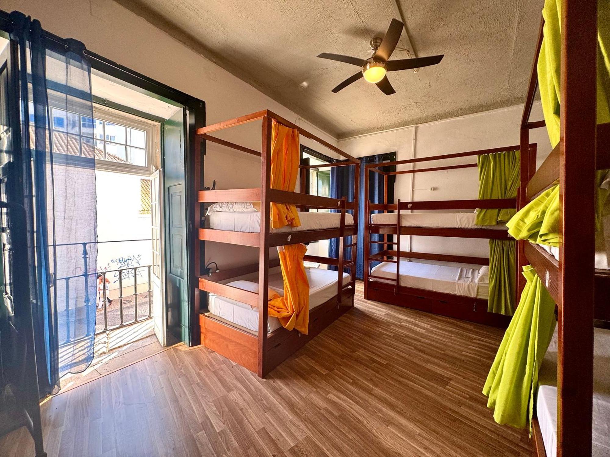 Algarve Hostel ฟารู ภายนอก รูปภาพ